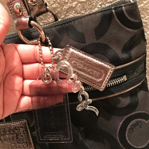 COACH BLACK SILVER POPPY OP ART GLAM TOTE - Picture 6 of 8